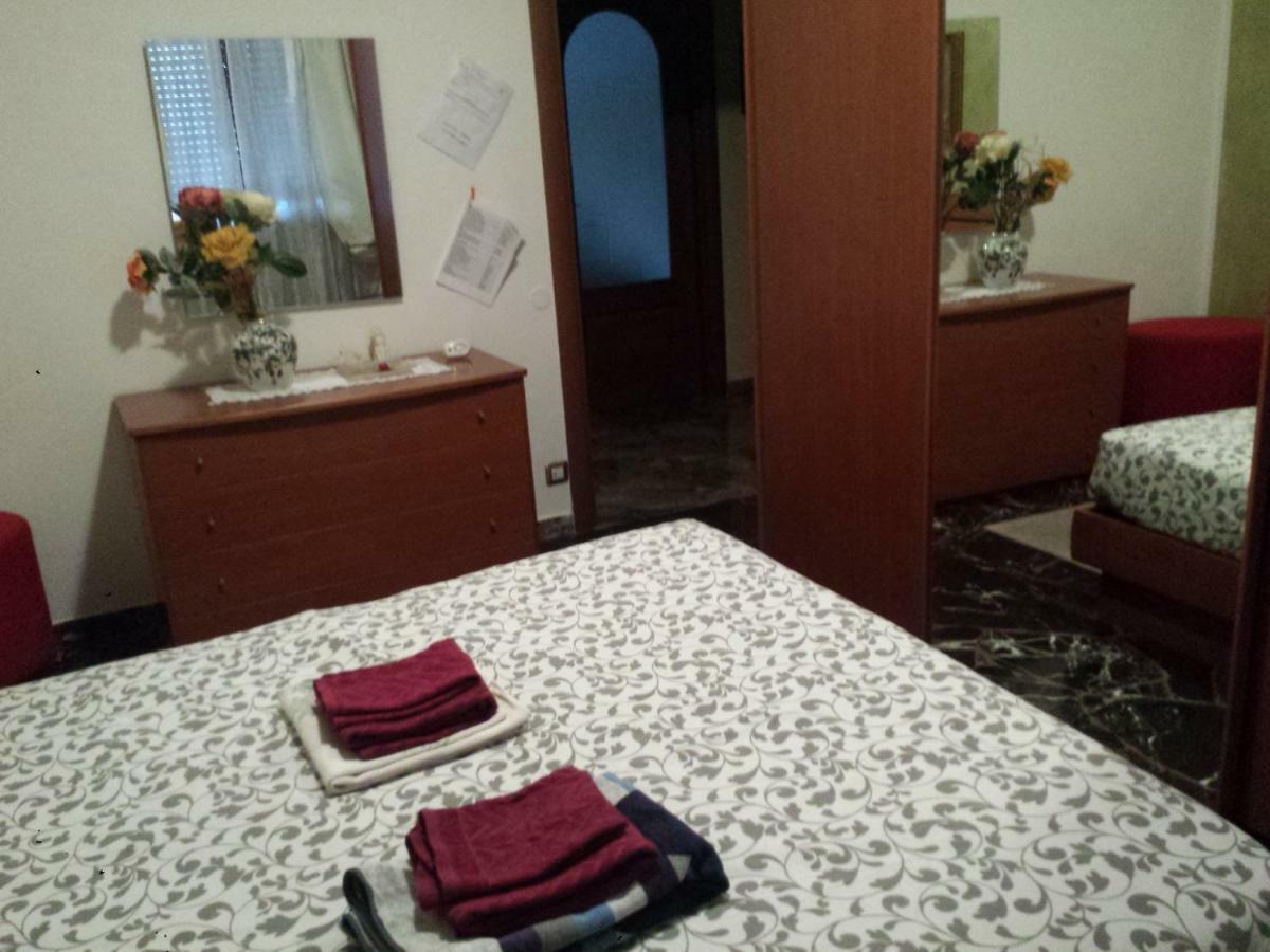 La Via Per Milano Hotel Vigevano Exterior photo